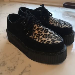 Demonia leopard platform creeper size 8